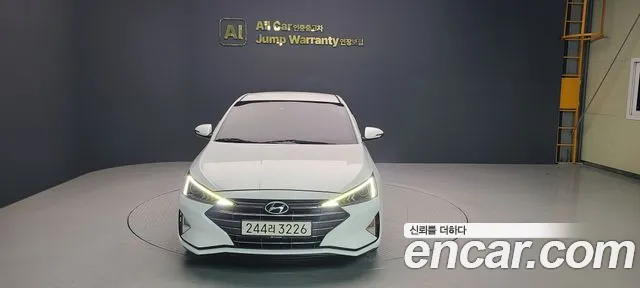Hyundai Avante — фото 16