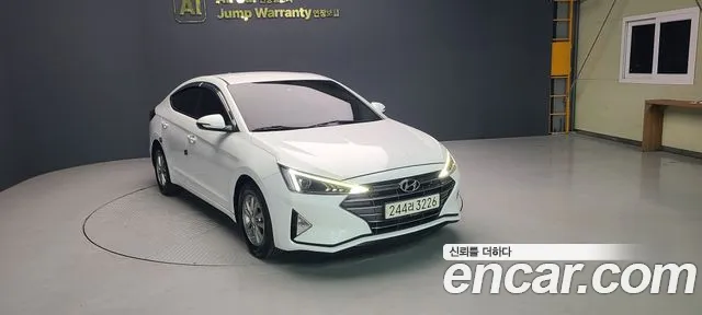 Hyundai Avante — фото 2
