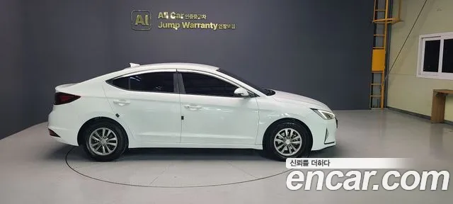 Hyundai Avante — фото 4
