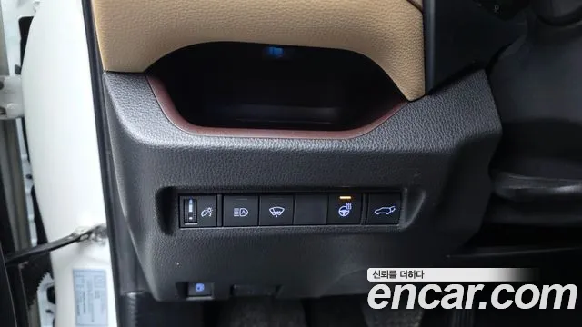 Toyota RAV4 — фото 28