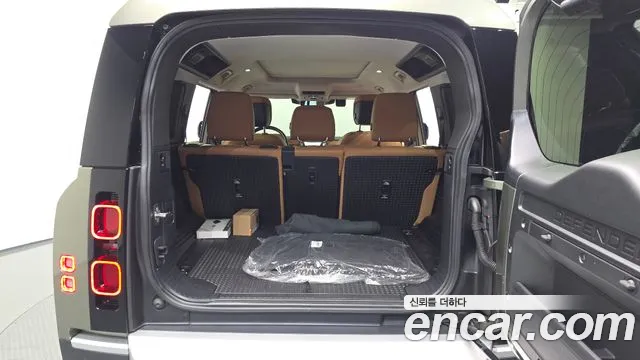 Land Rover Defender — фото 20