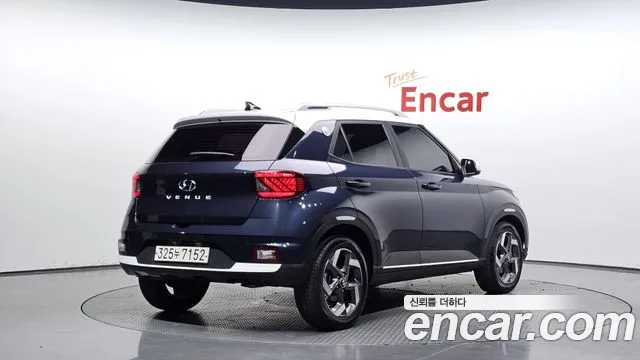 Hyundai Venue — фото 2