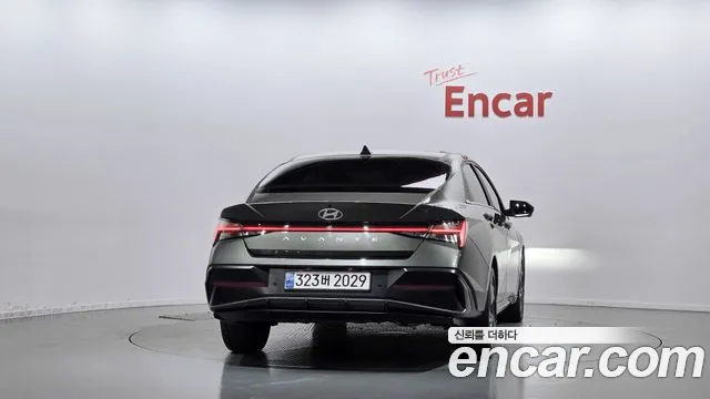 Hyundai Avante — фото 4