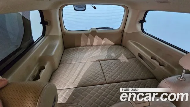 Hyundai Starex — фото 13