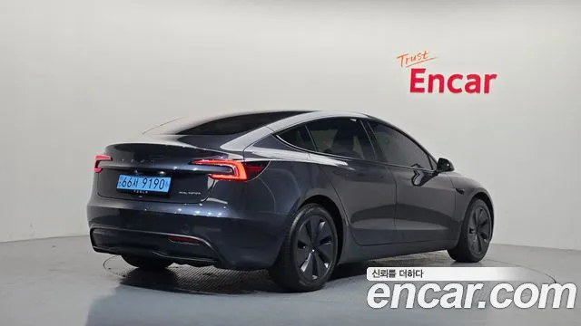 Tesla Model 3 — фото 2
