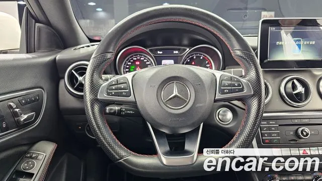 Mercedes-Benz CLA-Class — фото 13