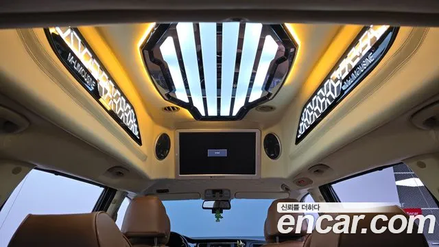 Kia Carnival — фото 19