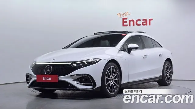 Mercedes-Benz EQS — фото 1