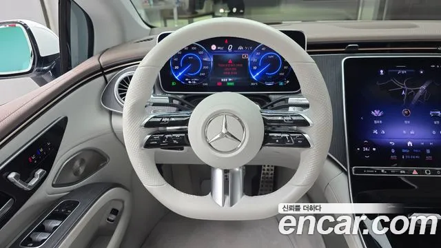 Mercedes-Benz EQS — фото 13