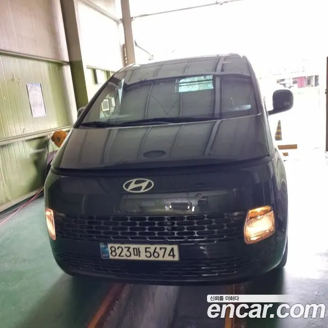 Hyundai Staria — фото 1