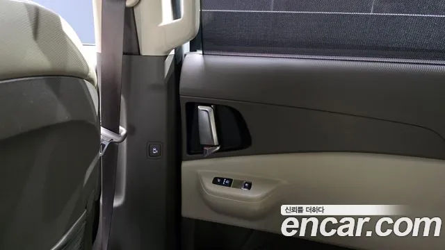 Kia Carnival — фото 18
