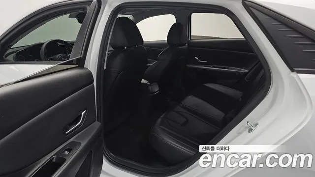 Hyundai Avante — фото 12