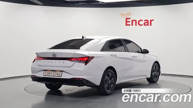 Hyundai Avante — фото 2