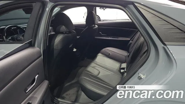 Hyundai Avante — фото 11