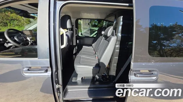 Hyundai Staria — фото 12