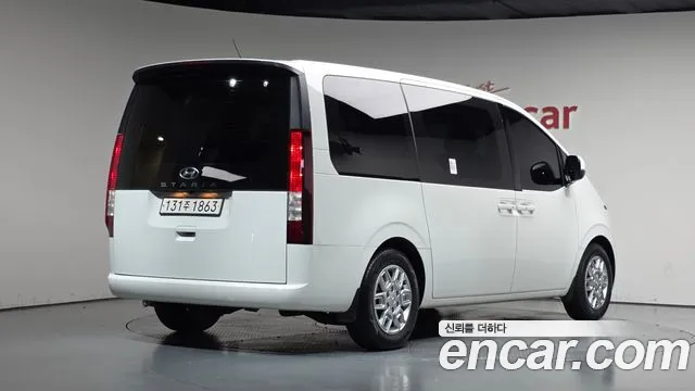 Hyundai Staria — фото 1