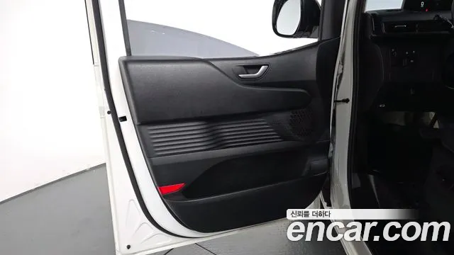 Hyundai Staria — фото 25