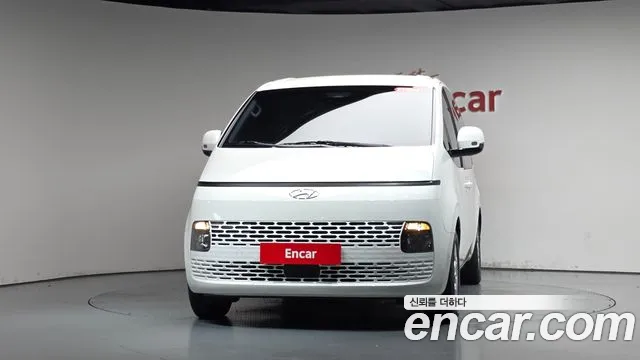 Hyundai Staria — фото 2