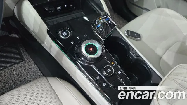 Kia Sportage — фото 9