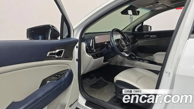 Kia Sportage — фото 10