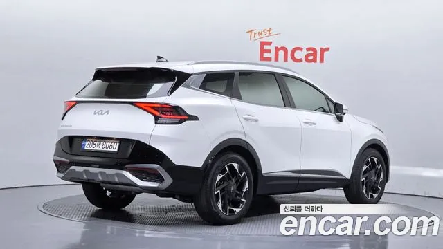 Kia Sportage — фото 1