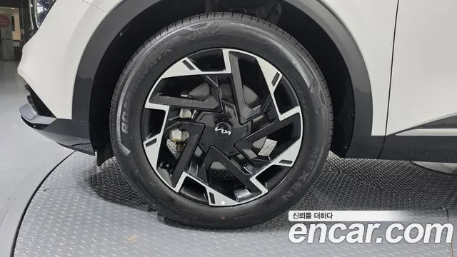 Kia Sportage — фото 4