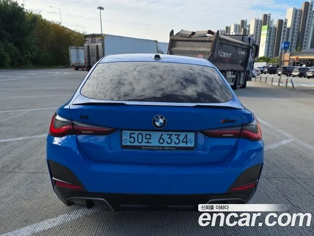 BMW i4 — фото 4
