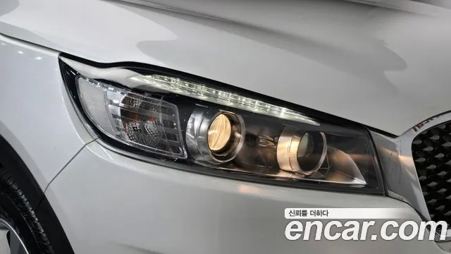 Kia Sorento — фото 23