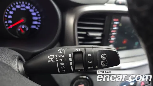 Kia Sorento — фото 28