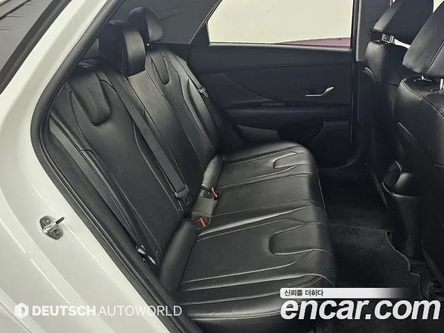 Hyundai Avante — фото 12