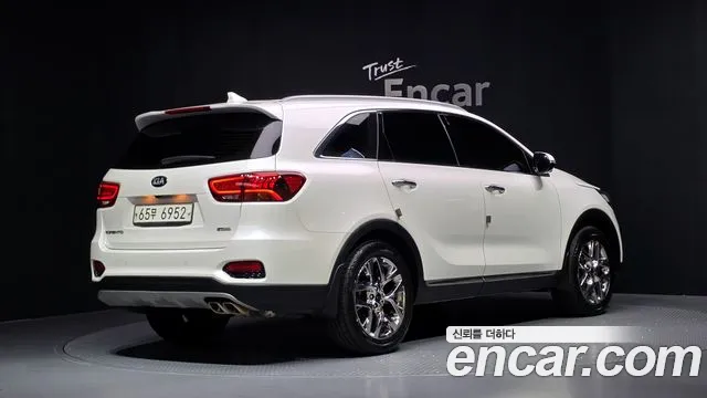 Kia Sorento — фото 2