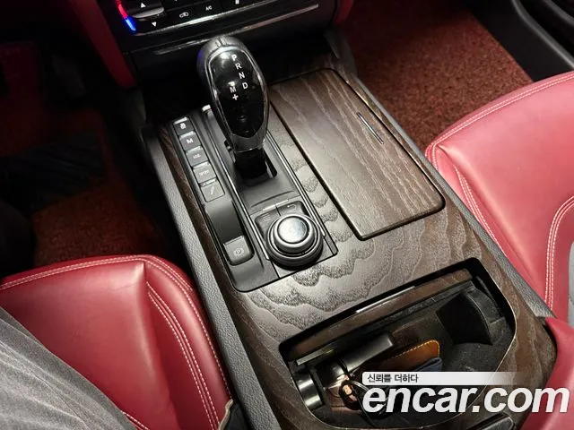 Maserati Quattroporte — фото 14