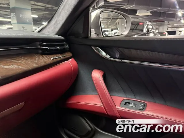 Maserati Quattroporte — фото 16