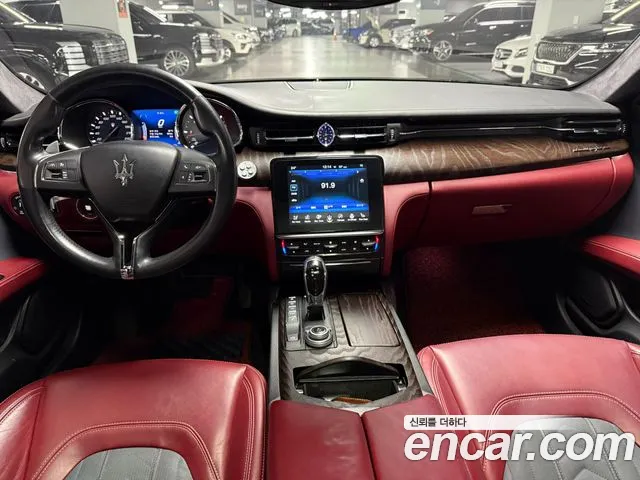 Maserati Quattroporte — фото 7