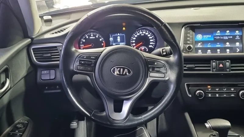 Kia K5 — фото 12