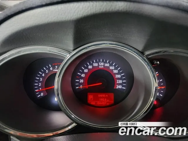 Kia Sorento — фото 11