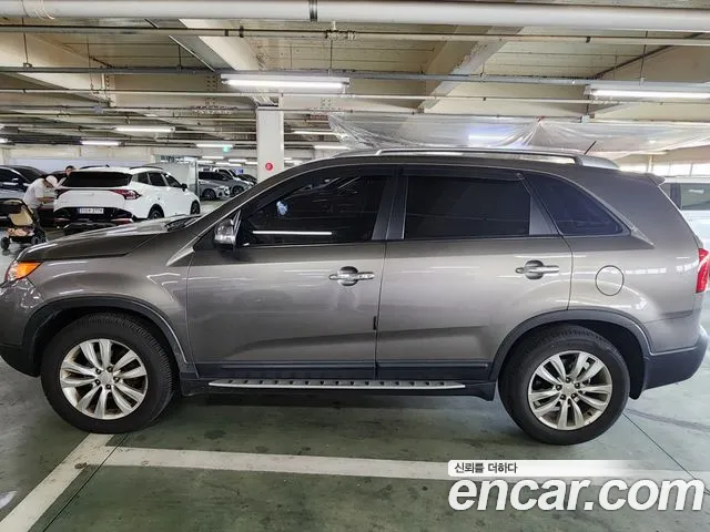 Kia Sorento — фото 3
