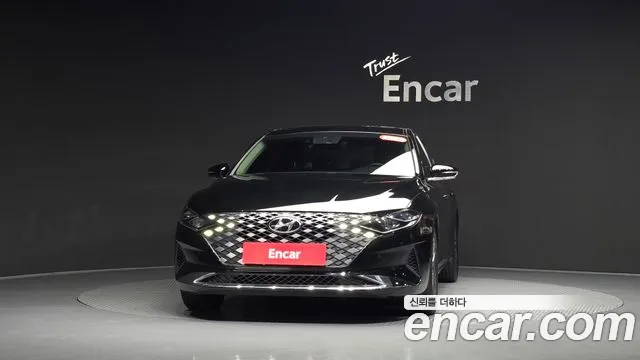 Hyundai Grandeur — фото 2