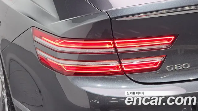 Genesis G80 — фото 23