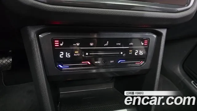 Volkswagen Tiguan — фото 16