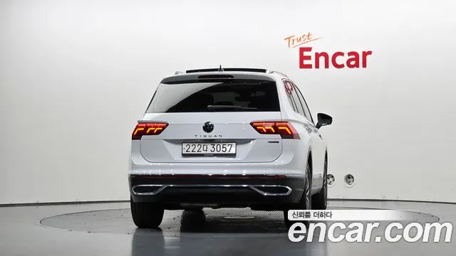 Volkswagen Tiguan — фото 3