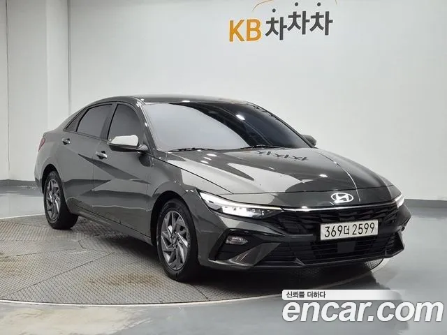 Hyundai Avante — фото 1