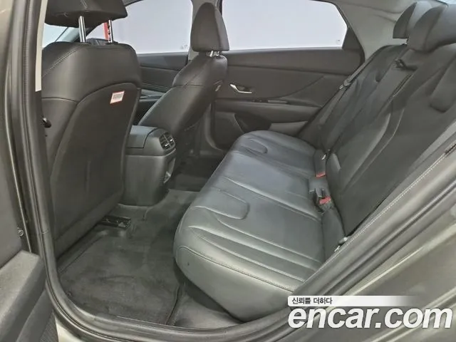 Hyundai Avante — фото 13