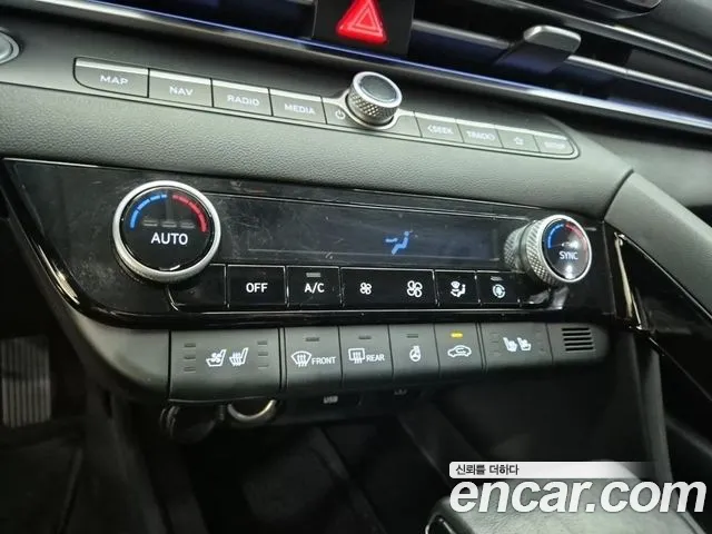 Hyundai Avante — фото 17