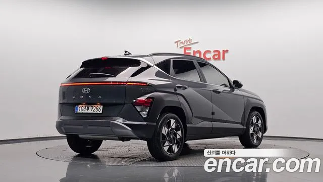 Hyundai Kona — фото 2
