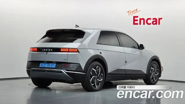 Hyundai Ioniq 5 — фото 1