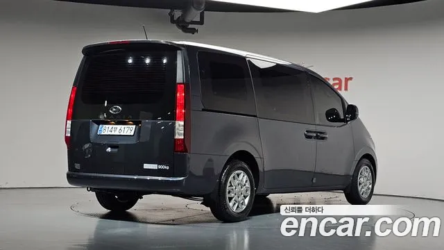 Hyundai Staria — фото 2