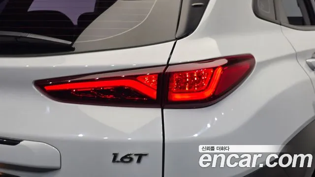 Hyundai Kona — фото 23