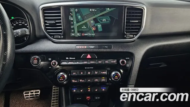 Kia Sportage — фото 13