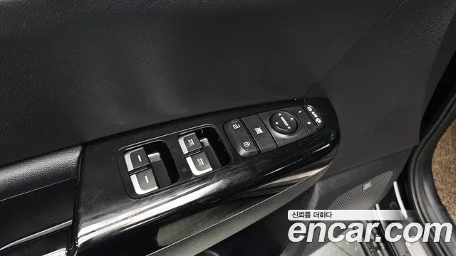Kia Sportage — фото 18